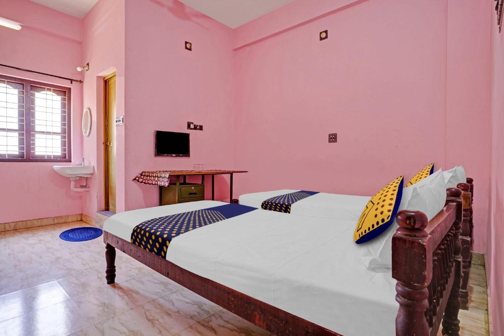 Punalur Hotel O Ss Residency מראה חיצוני תמונה