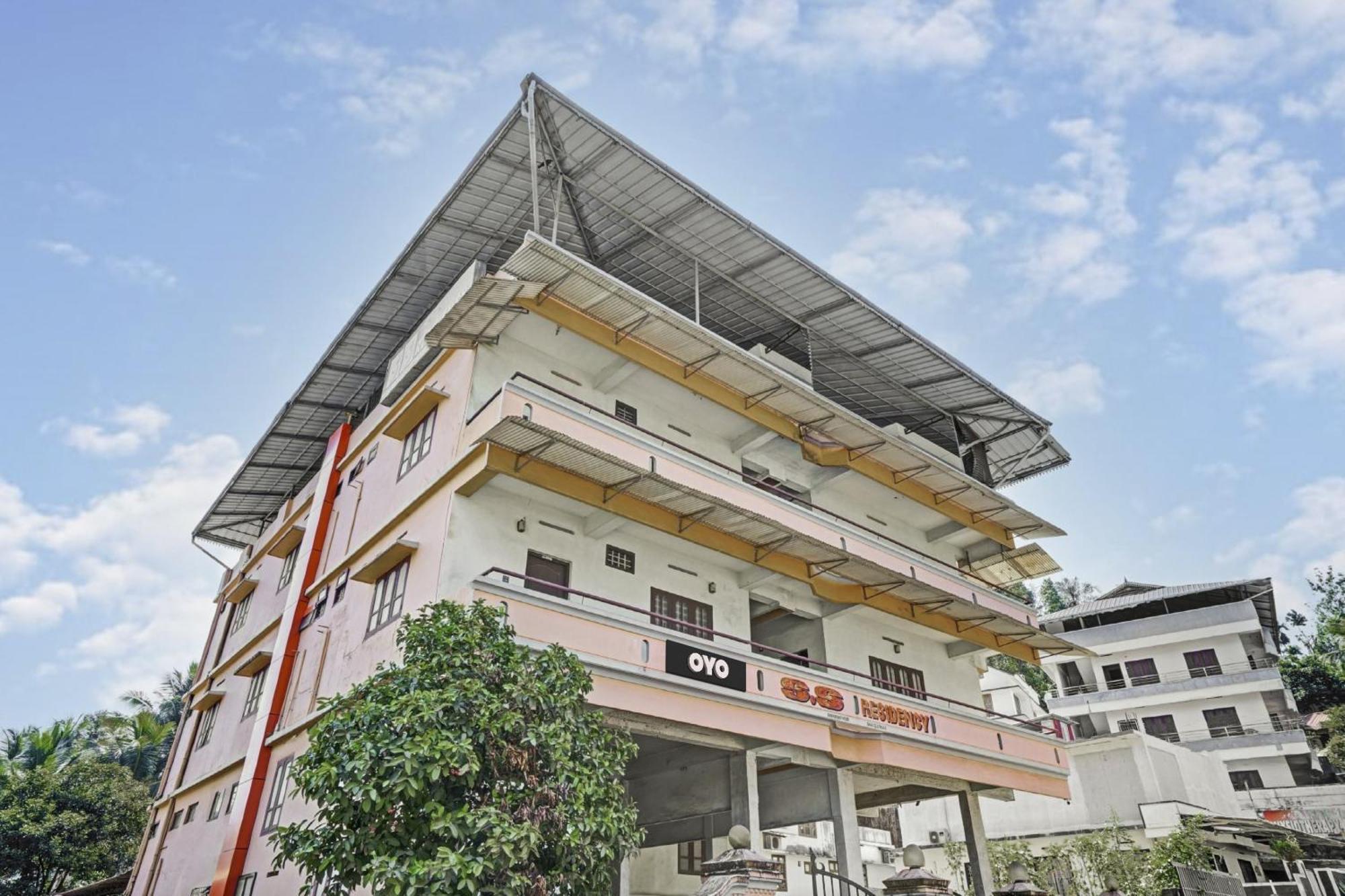 Punalur Hotel O Ss Residency מראה חיצוני תמונה