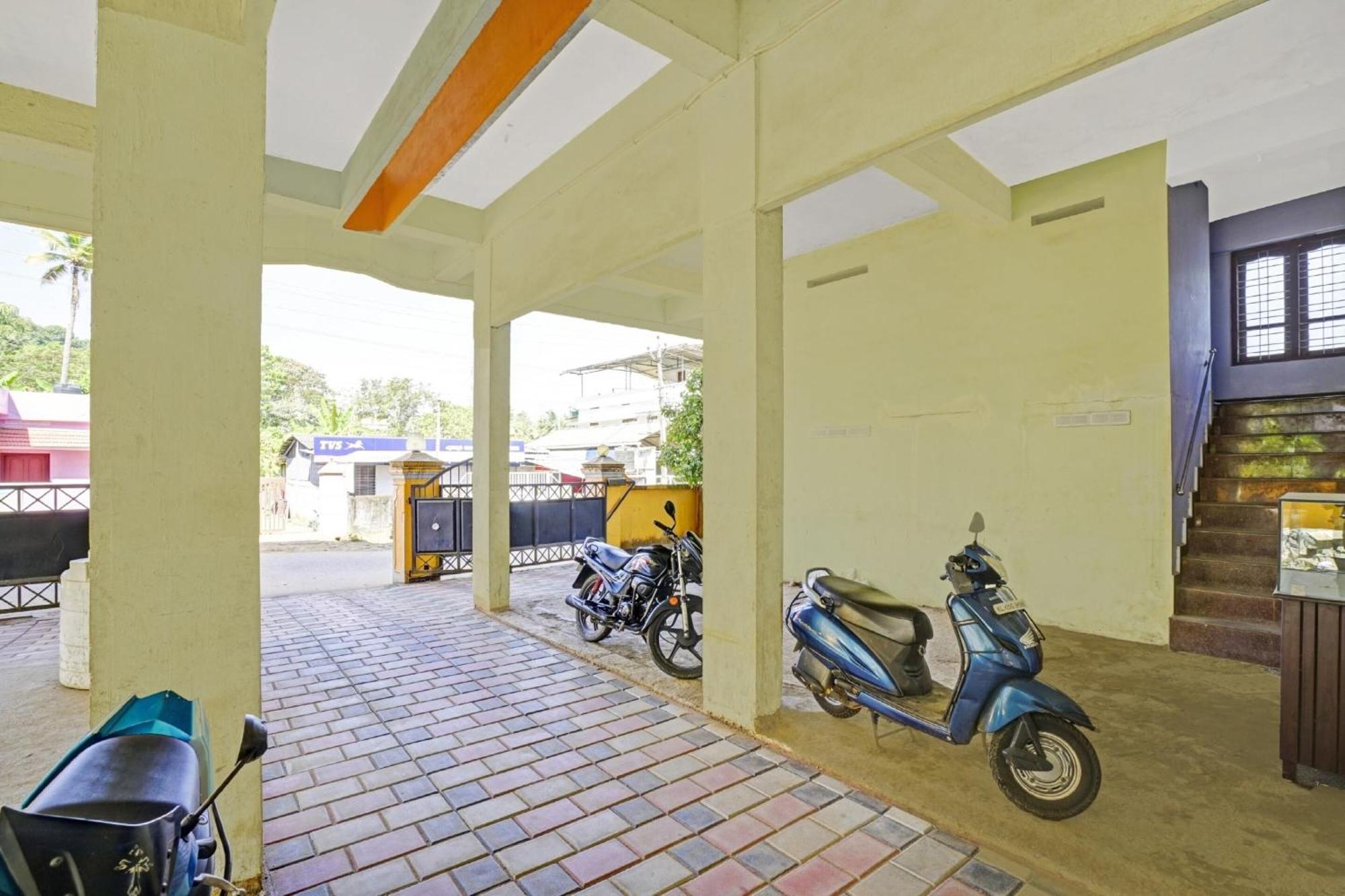 Punalur Hotel O Ss Residency מראה חיצוני תמונה