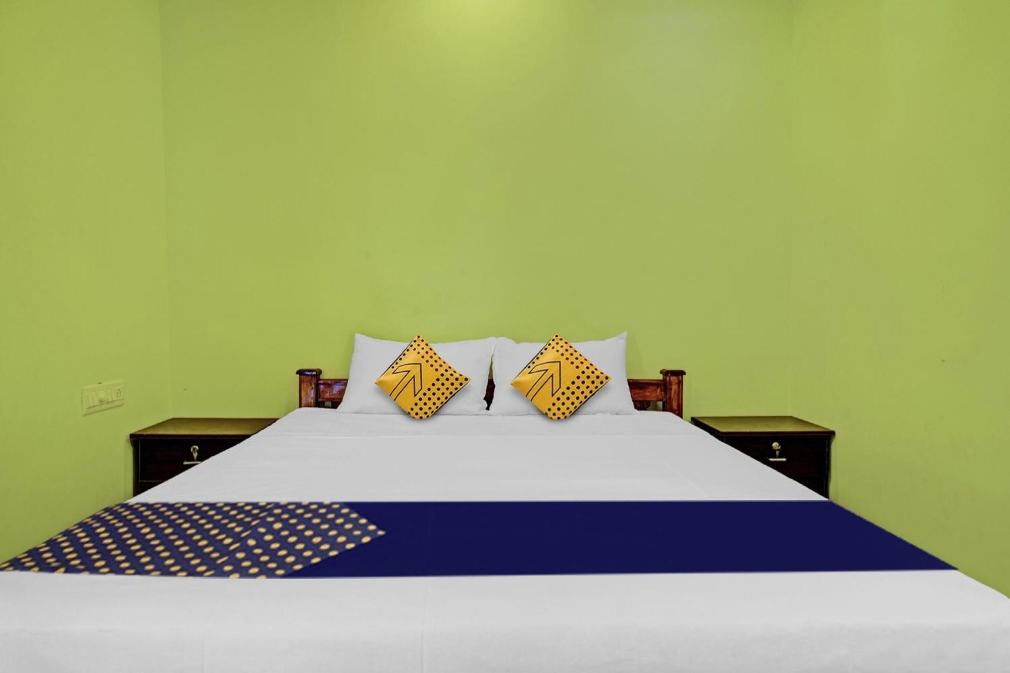 Punalur Hotel O Ss Residency מראה חיצוני תמונה